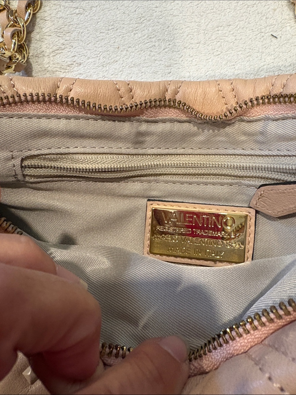 Valentino pink/ Nude Quilted Crossbody with Gold Chain - Picture 2 of 7